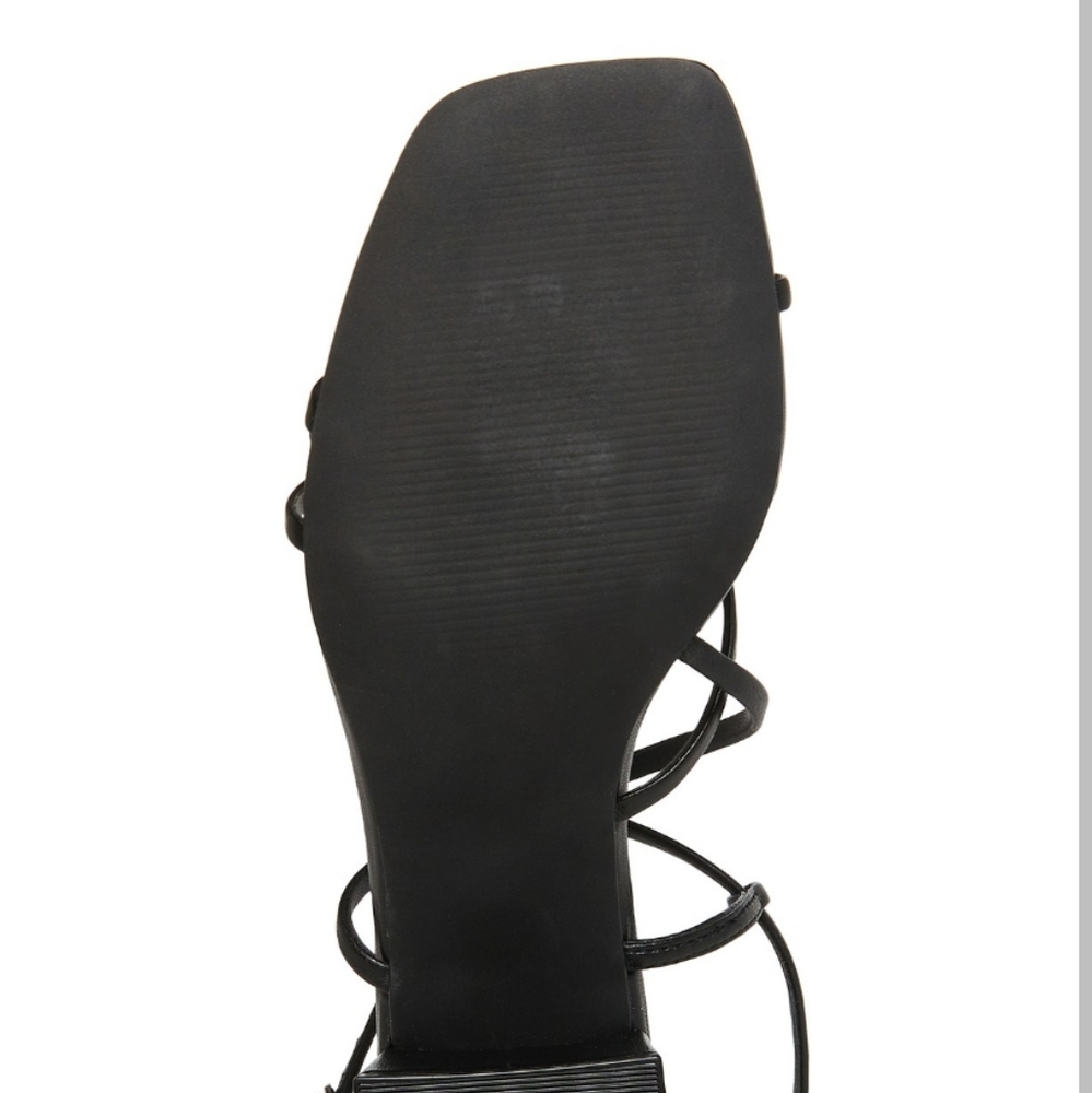 Steve Madden Involved Barely-There Sandals Black -6 - Picture 5 of 8